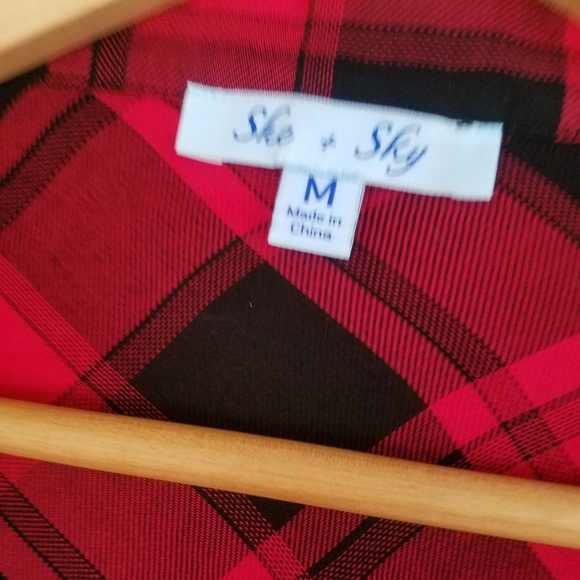 🍍3/$20 Buffalo plaid shirt - Picture 4 of 4